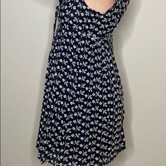Gianni Bini Navy Blue Lined Eyelet Dress Small - Picture 2 of 14